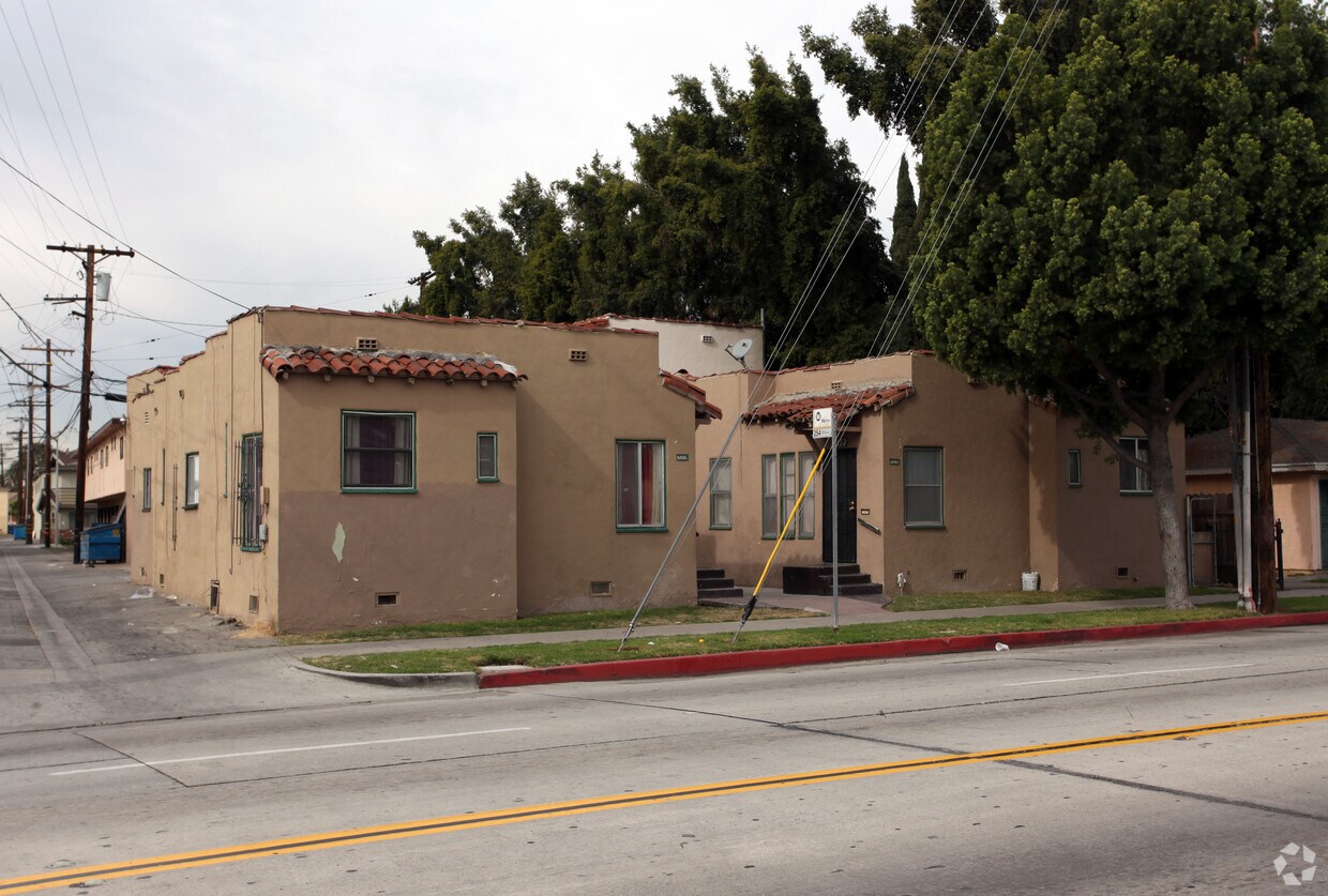 Foto principal - 6333-6335 State St