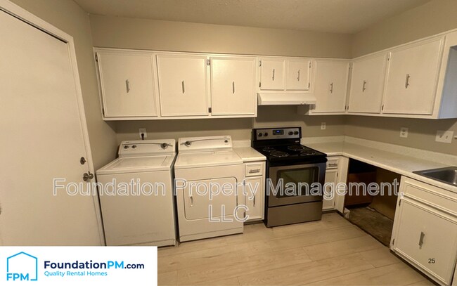 Foto del edificio - 3193 Rendezvous Ln