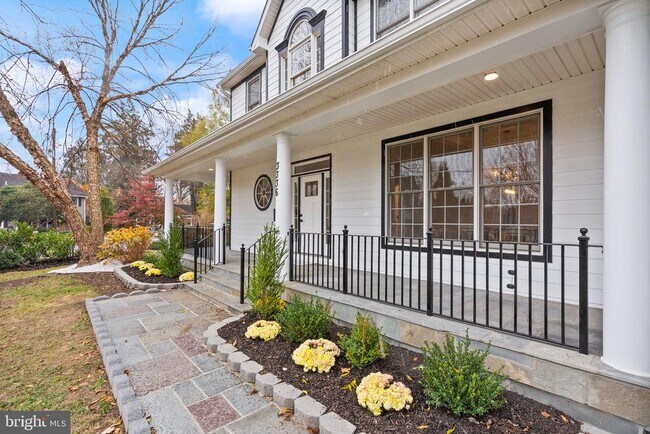 Foto del edificio - 3336 Jones Bridge Ct