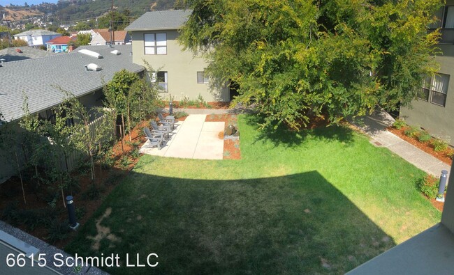 Building Photo - 6615 Schmidt Ln