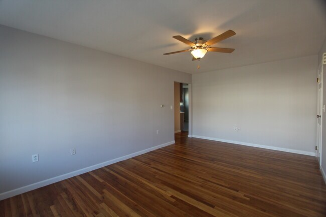 Foto del edificio - 123 Highland Ave