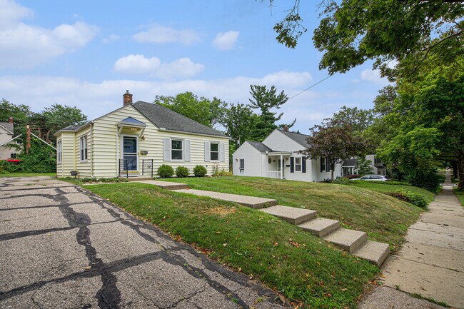 Foto del edificio - 1207 Prescott Ave