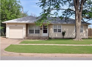 Building Photo - 3420 S Osage Ave