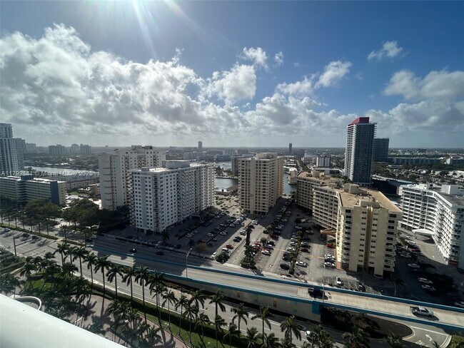 Foto del edificio - 1830 S Ocean Dr