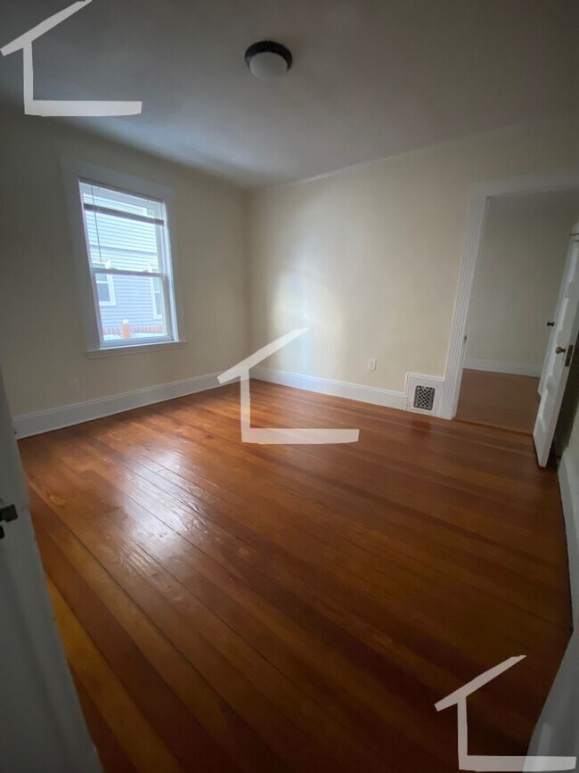 Foto del edificio - 9/1 Spacious 1BR with EIK, heat inc, eleva...