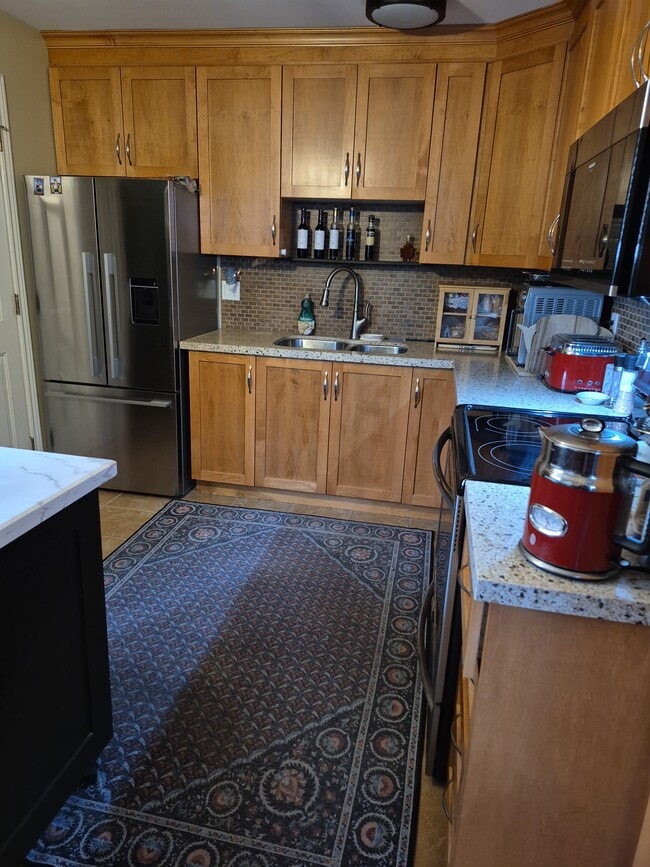 Photo du bâtiment - 25 Wellington Av E