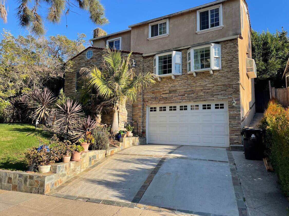 10436 Cheviot Dr, Los Angeles, CA 90064 House for Rent in Los Angeles