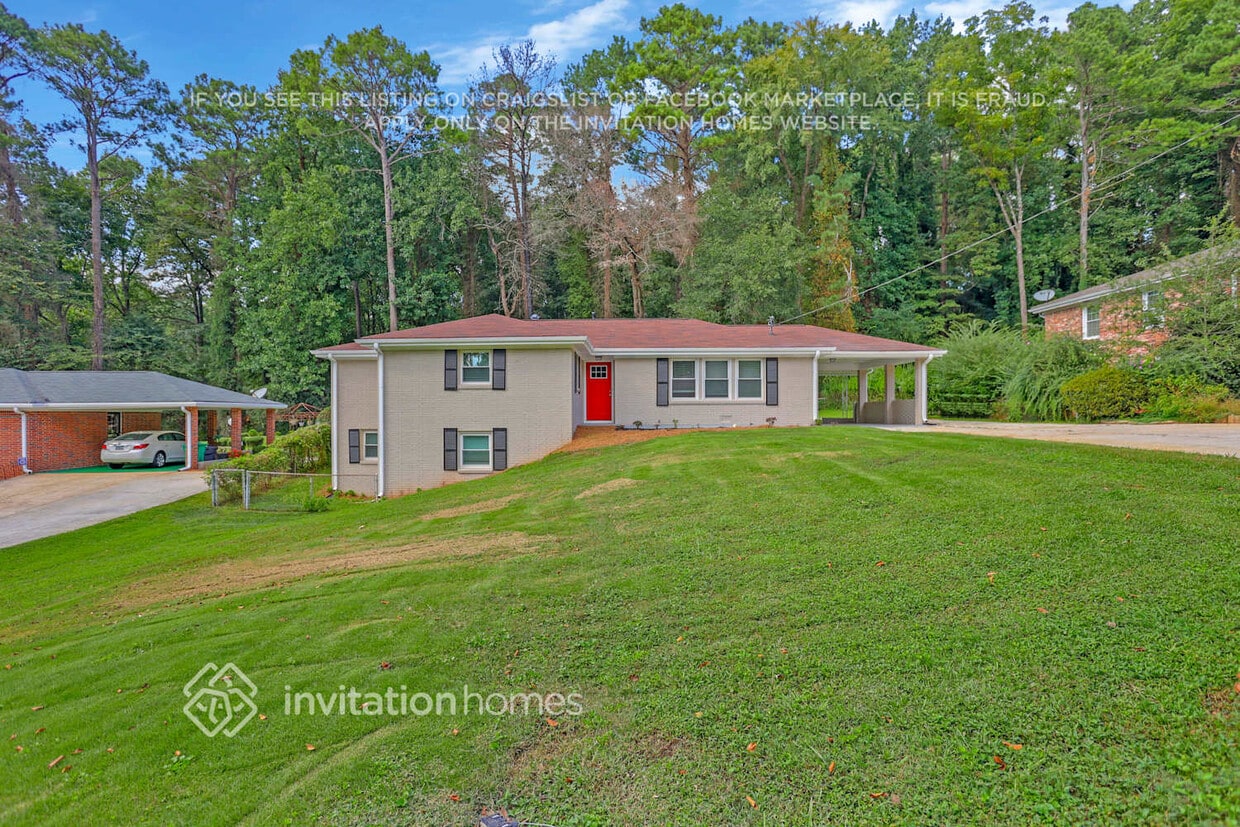 Primary Photo - 1688 Mary Lou Ln SE