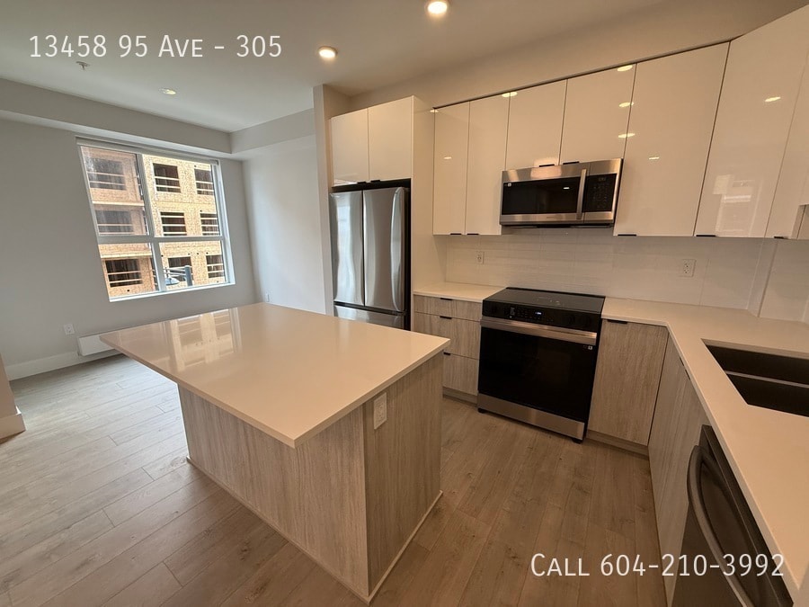 Primary Photo - Brand New And Well-Kept Condo