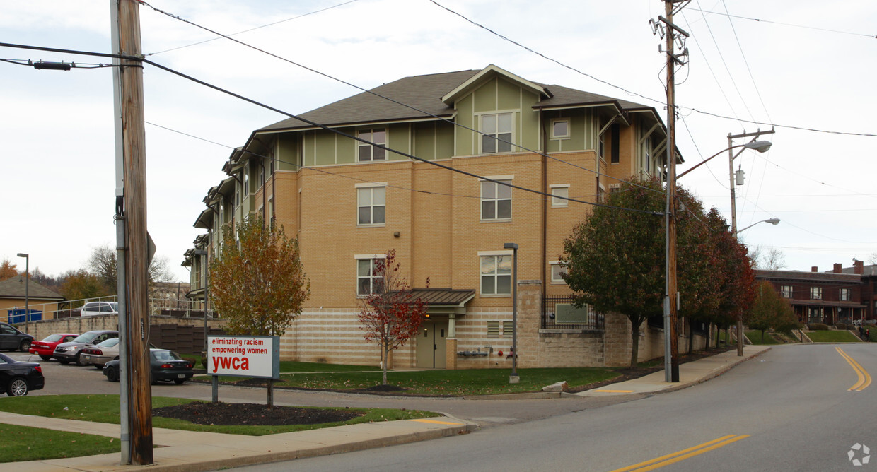 Foto del edificio - Silver Lake Commons