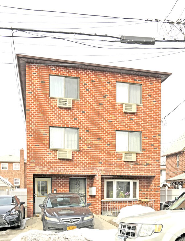 Building Photo - 6120 166th St
