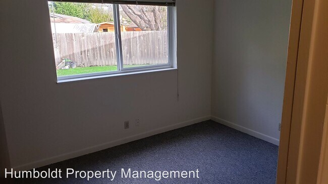 Foto del edificio - 2270 Heather Ln