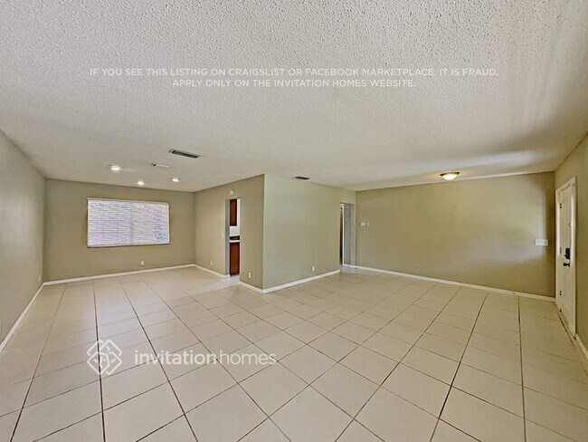 Foto del edificio - 12725 Newton Pl