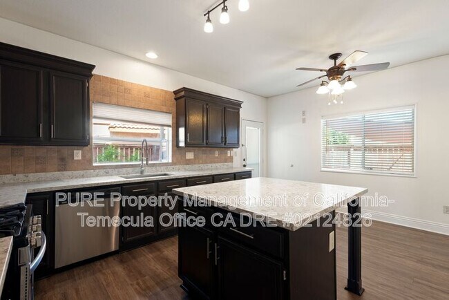 Foto del edificio - 26253 Lawrence Union Dr