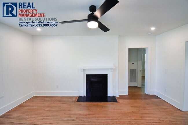 Building Photo - Adorable remodeled 2 bed home in Murfreesb...