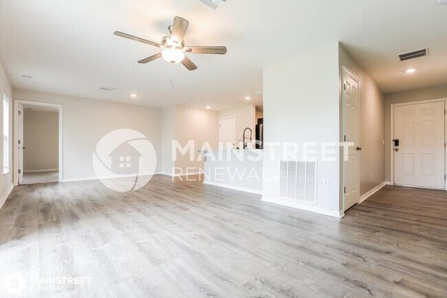 Building Photo - 1089 Knotty Pine Ave
