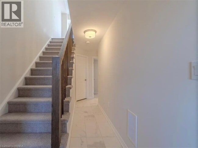 Photo du bâtiment - 620 Colborne St W