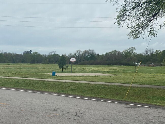 Foto del edificio - 501 Ridge Point Dr