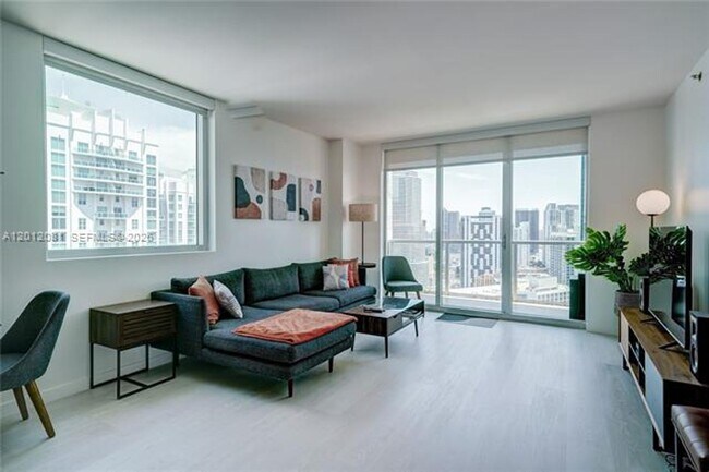 Foto del edificio - 500 Brickell Ave