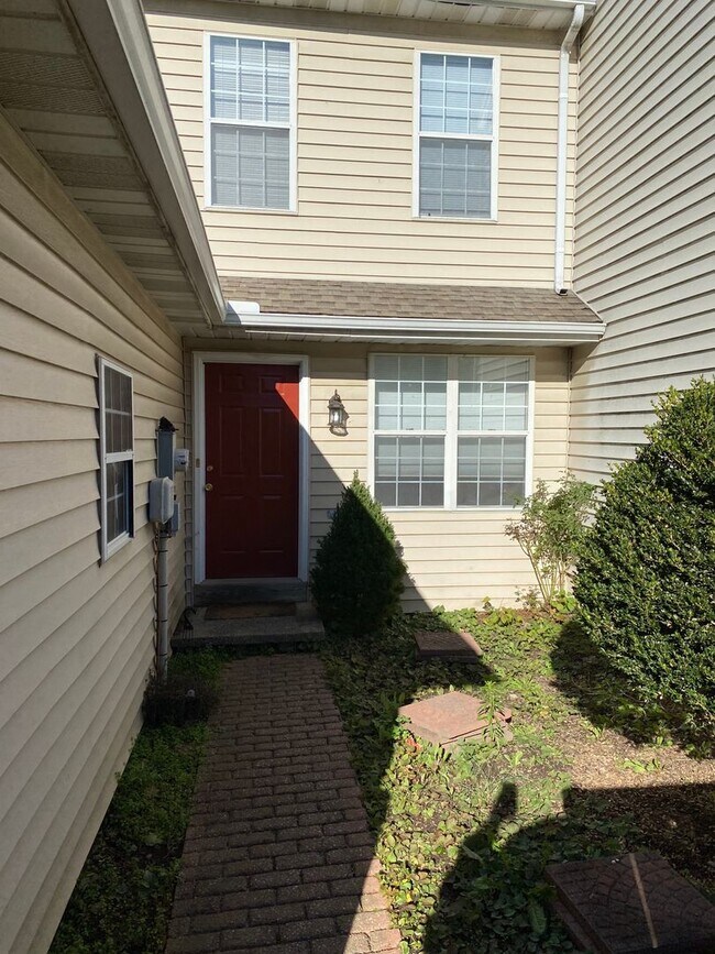 Building Photo - 106 Winding Hill Dr