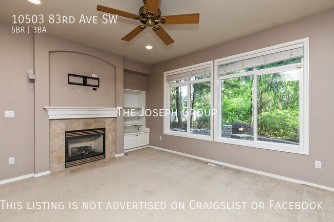 Foto del edificio - Beautiful 5 bed home in Lakewood!