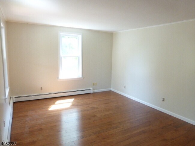 Foto del edificio - 291 Berkshire Valley Rd