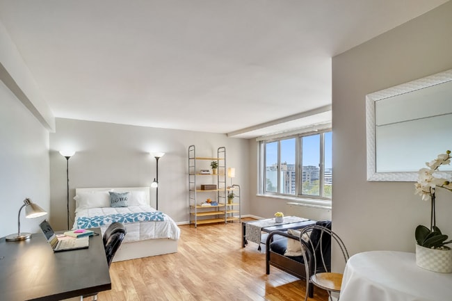 Foto del edificio - 922 24th St NW
