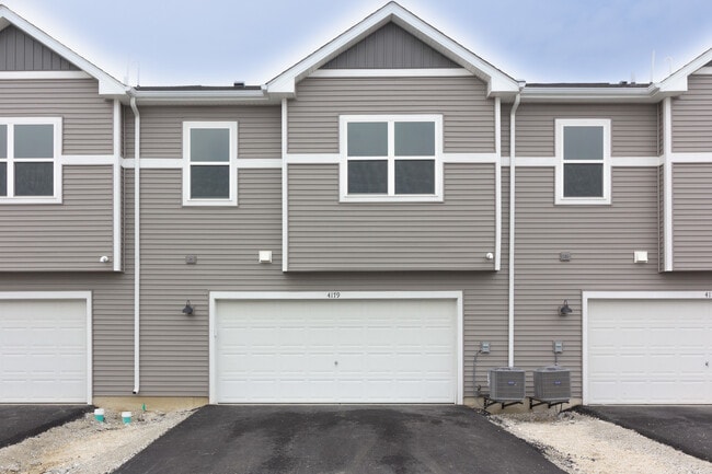 Building Photo - 4179 Chelsea Mnr Cir
