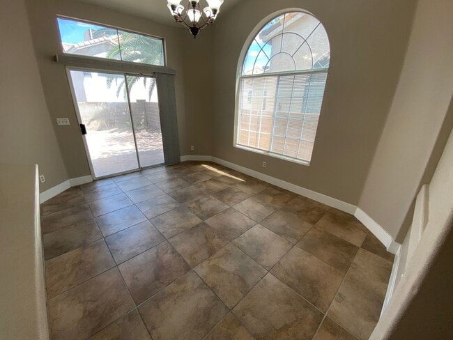Building Photo - 3 bed/2 bath home located in Henderson