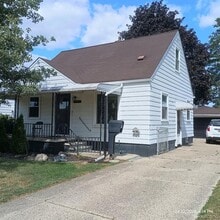 Building Photo - 25880 Groveland St