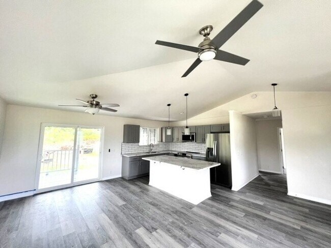 Foto del edificio - Lovely 3 Bedroom 2 Bath in HPP