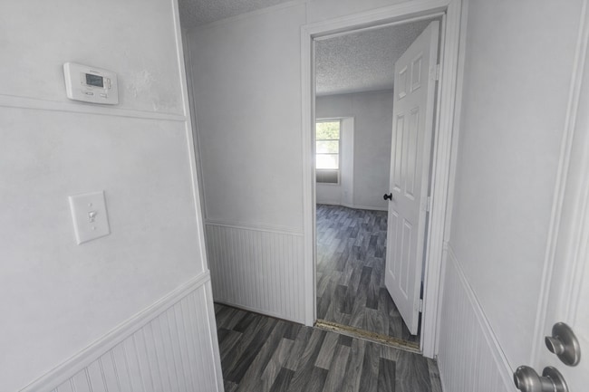 Building Photo - 110 Deborah Dr