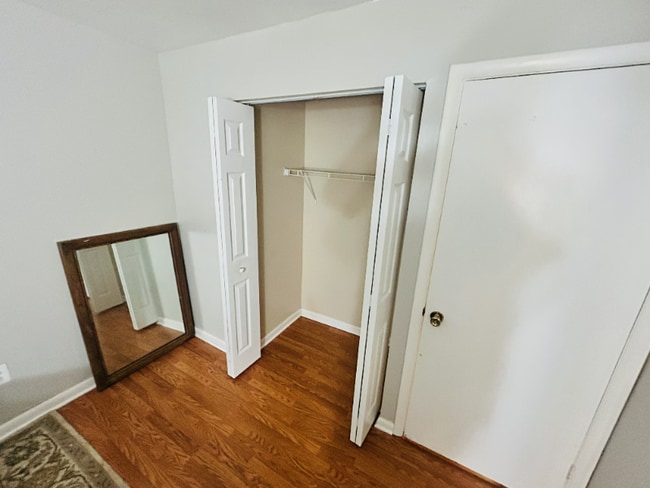 Photo - 11381 Laurelwalk Dr Apartment