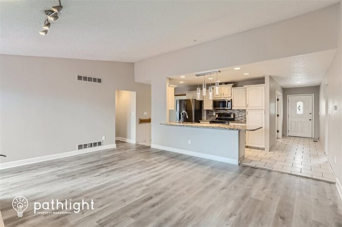 Primary Photo - 2093 S Rifle St, Aurora, CO, 80013