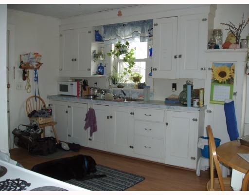 Kitchen - 602 Main Ave