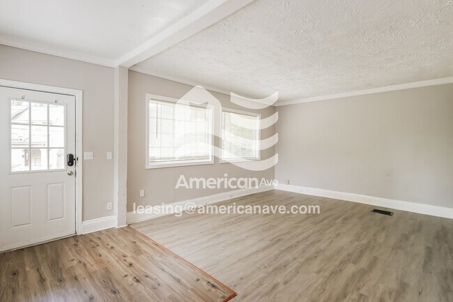 Building Photo - 318 Purcell Ave