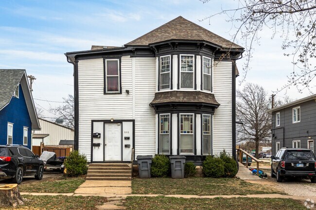 There are many different home styles in Emporia.