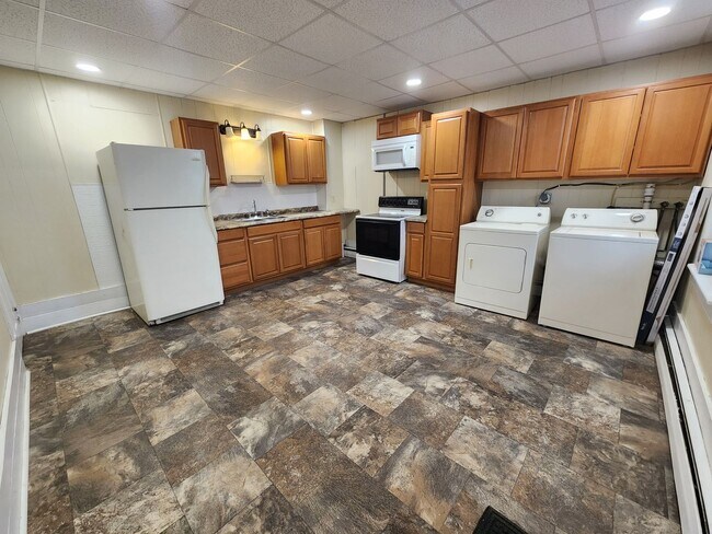 Foto del edificio - 3876-3878 Lincoln Street