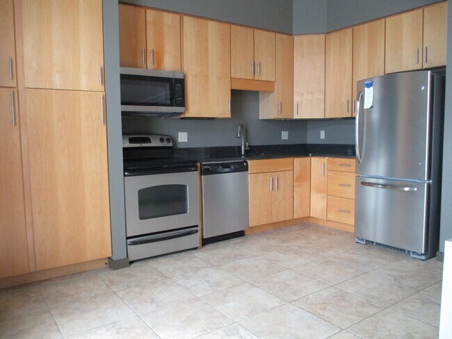 Apartamento 208 - Grant School Lofts