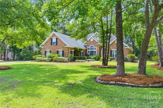 Building Photo - 747 Channing Dr
