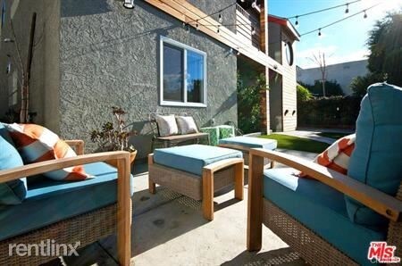 Foto del edificio - 246 N Coronado St