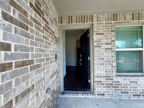 Building Photo - 9026 Beacon Mill Dr