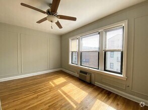 Building Photo - 837 W Wolfram St