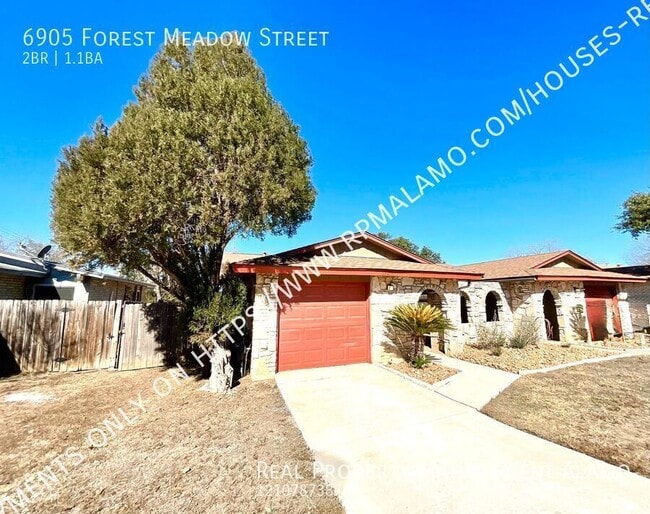 Foto del edificio - 6905 Forest Meadow St