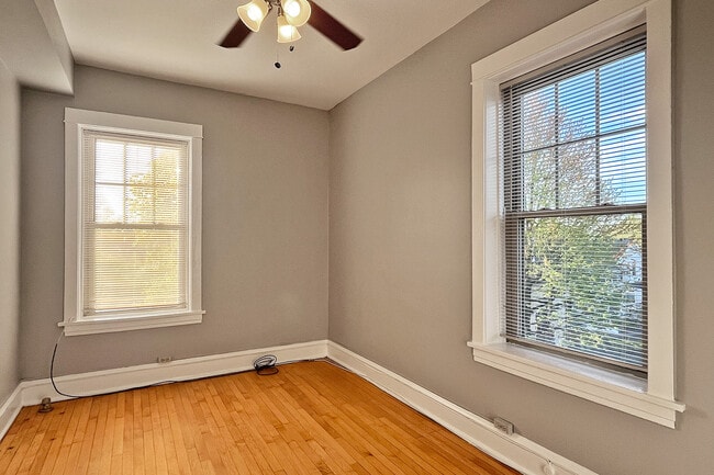 Building Photo - 730-734 Carpenter Ave.