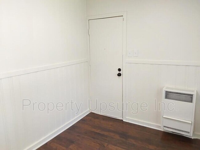 Foto del edificio - 2711 Twin View Blvd