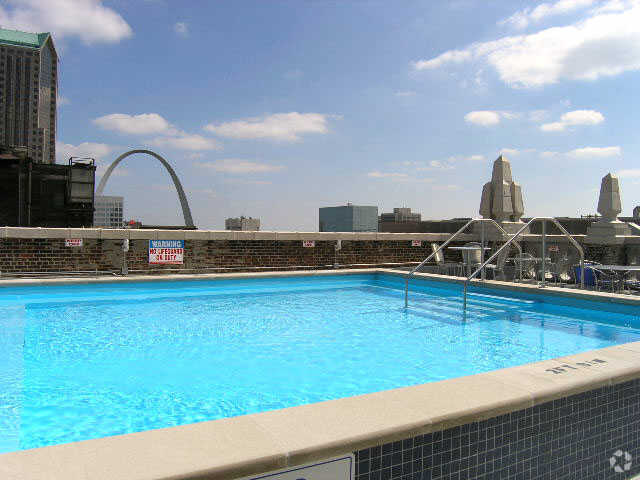 Piscina - The Paul Brown Loft Apartments