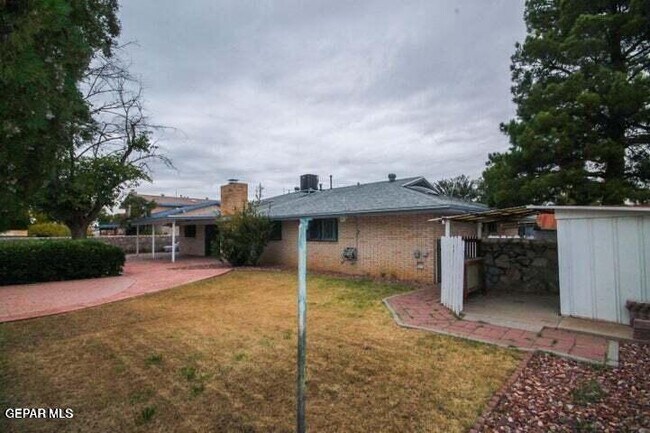 Foto del edificio - 8804 Cosmos Ave