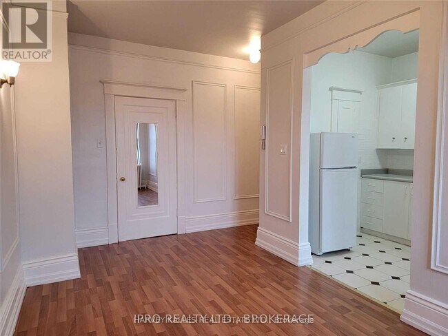 Photo du bâtiment - 757 Dovercourt Rd
