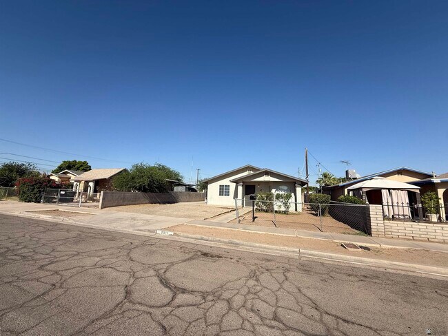 Foto del edificio - 140 N 16th Ave